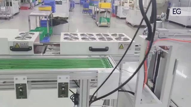 Линия для мойки, нанесения клеевого слоя и упаковки телефонных стекол HL