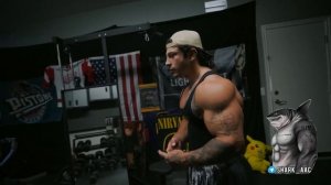 Качаем бицепс c Tren Twins на русском
