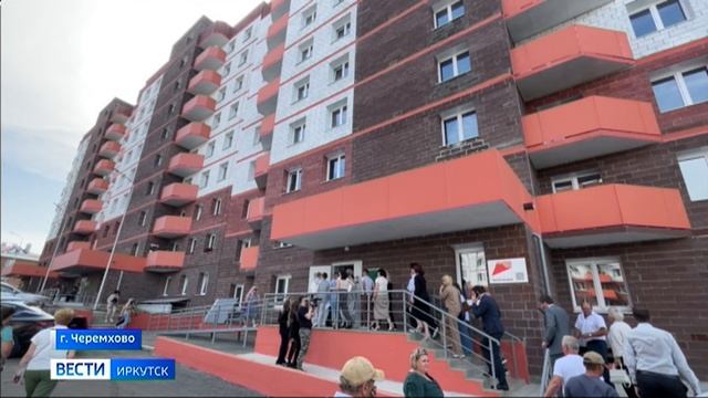 Несколько социальных объектов и завод металлоконструкций посетил губернатор Иркутской области
