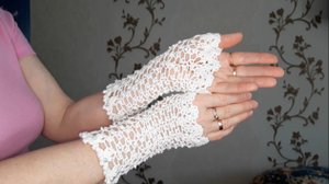Митенки крючком ажурное.ирландское.ленточное кружево крючком.