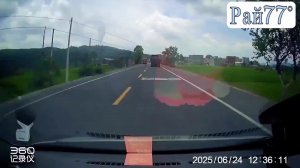 Водитель спас свой автомобиль, убрав его с места ДТП