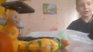 заказал коробку с авито за 200 рублей с хаги ваги и кили вили