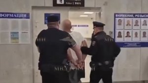 В Шереметьево неадекват бросил чужого 2-х летнего ребенка