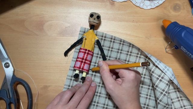 Утка, Смерть и Тюльпан || игрушки из деревянной и мягкой глины