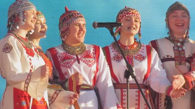 студенческий фолк-анс. "янтал"