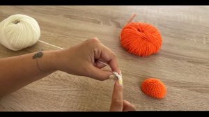 Вяжем чехол для помады ч1