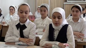 Ишкола - Хандешнийн бакъонаш карлайахар ( М. Бестаева )