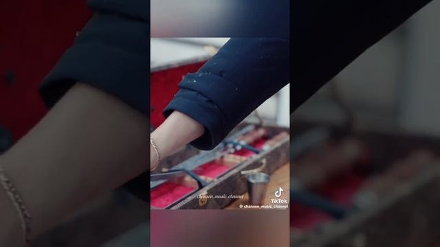 Друзья на веке.
