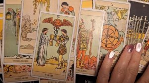 ТАРО РАСКЛАД/ КТО У ВАС НА ПОРОГЕ?!  т. 89895342359   WhatsApp