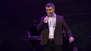 гр. Нур - Студентка