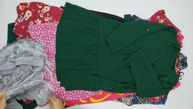 Фото лота №37400 по запросу Платья оптом