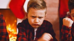 Диана и Рома Диана и Рома - Рождество с моими друзьями - Детская песня (Официальное видео)