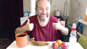 лёгкий завтрак с хулиганом и кусакой Рыжулей. мукбанг. обжор. еда на камеру. диета. шизофрения.