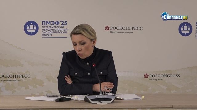 «Сами себе нанесли удар»: Захарова разнесла режимы Прибалтики