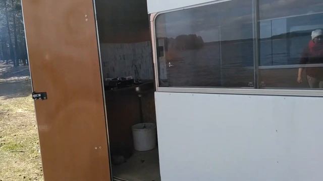С самодельным караваном на озеро