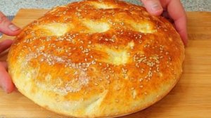 Мука+Кипяток и Молоко. Я не устаю их готовить. Такое приготовление лепёшка вы точно не видели.