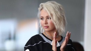 Шоу-биз за неделю: Макаревич* стал агрессором, а на Клаву Коку напали сталкеры
