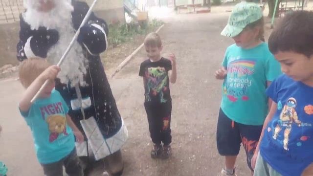 Игровая программа "Дед Мороз и лето" смотреть онлайн