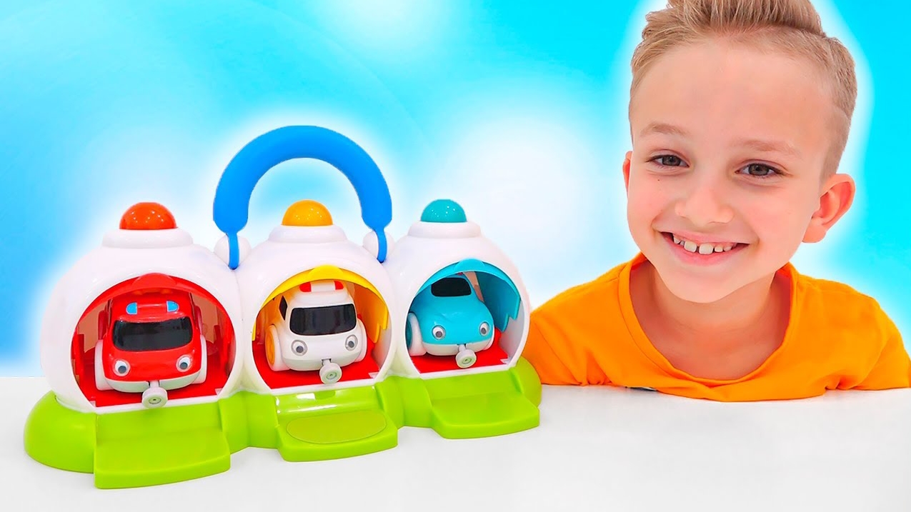 Влад и Ники играют с игрушками - Веселые истории для детей!
