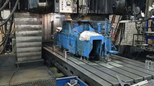 Продольная шлифовка основания установки манипулятора 5т