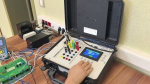 Источник переменного трехфазного напряжения и тока ТРИТОН-7 от ООО НПО "Цифровые регуляторы"