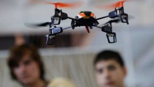 Путин поручил проводить в России чемпионаты по пилотированию дронов для детей