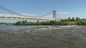 Пешеходный мост через Иню (станция Буготак, Новосибирская область).