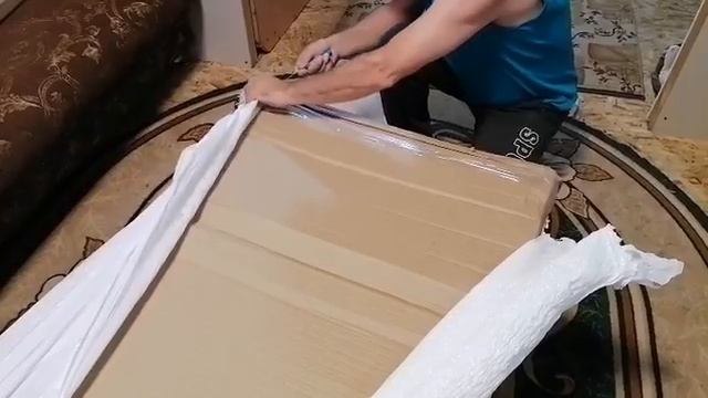 Распаковка акриловой ванны с Озона. Размер 140х70.