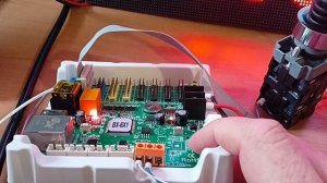 Контроллер управления LED экраном с MODBUS RTU с AliExpress в чём разница