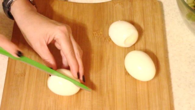 Вкусный салат на скорую руку! С грибами и кукурузой! Рецепт.