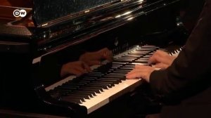 Бах: Партита № 1, IV. Сарабанда | Ричард Гуд 2017