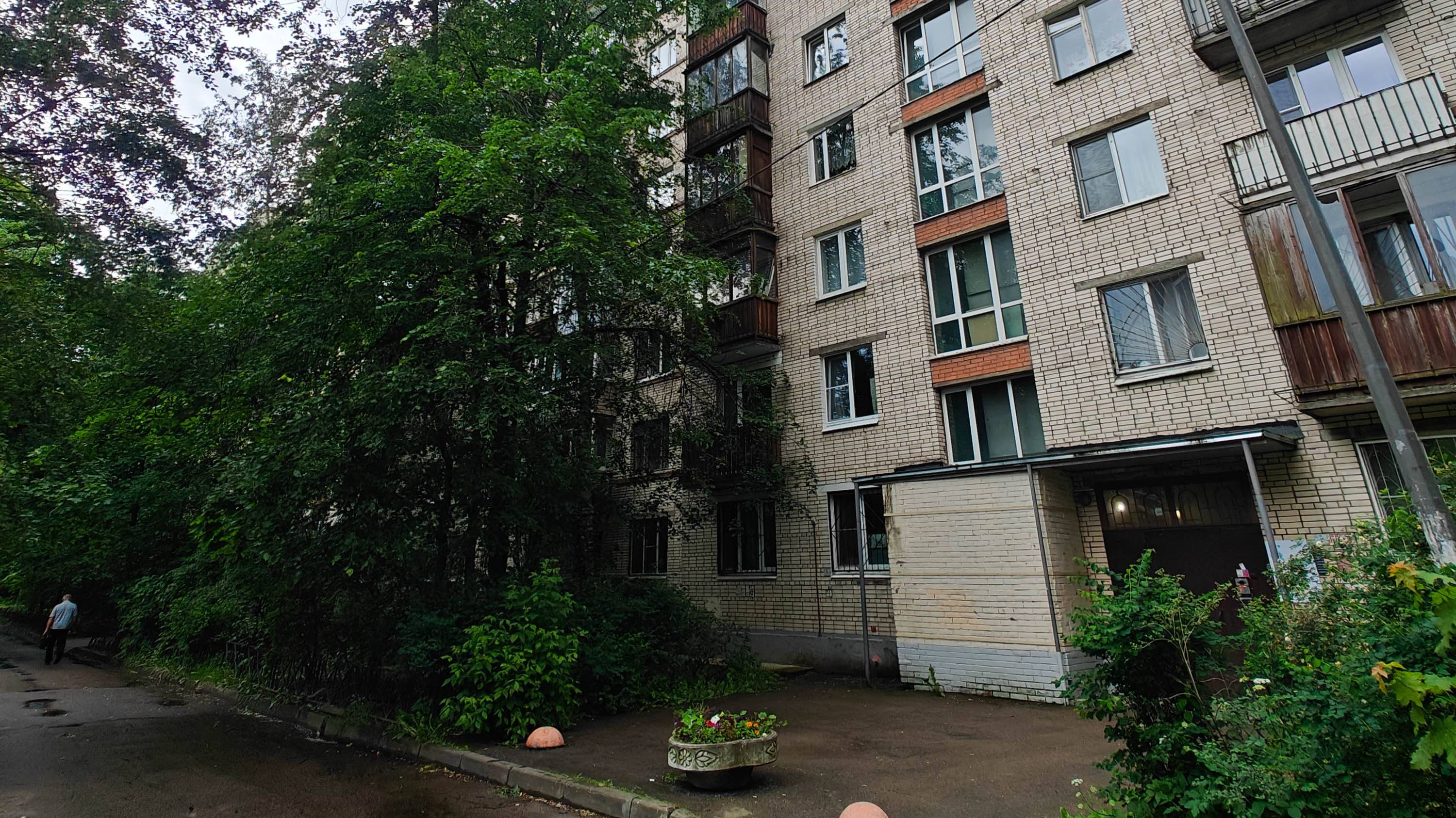 Продажа квартиры на пр. Космонавтов 76