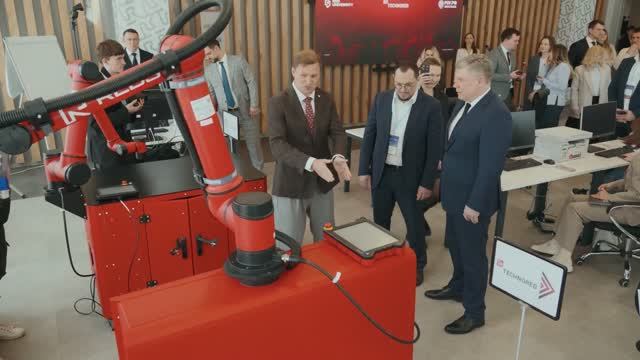 Открытие лаборатории TECHNОRED в РЭУ им. Плеханова — новый этап в развитии робототехники в России
