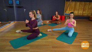 Разминка для гибкости. И молодости! Доброе утро. Фрагмент выпуска от 26.06.2025