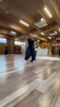 Тренируемся в додзё у Сенсея Уецибара🥋