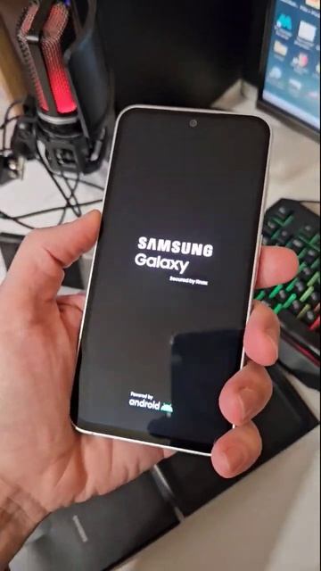 S23 Fe камерофон с ценой ниже , чем флагманы. смотреть онлайн