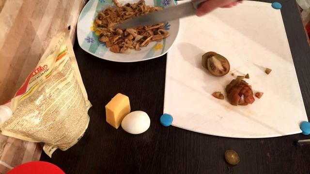 Вкусный салат с жареными грибами. Рецепт салата из грибов!