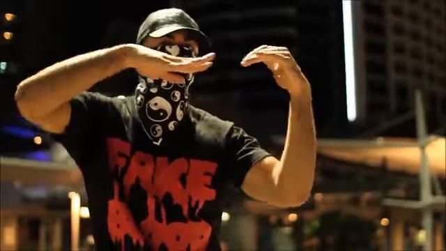 ТАКЕР  -  Основной инстинкт