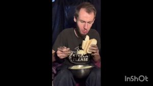 Обед очень бохатого украинца.
Москали не завидуйте.