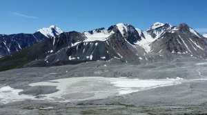 Горный массив Таван Богдо Улла, ледник Потанина со стороны Монголии