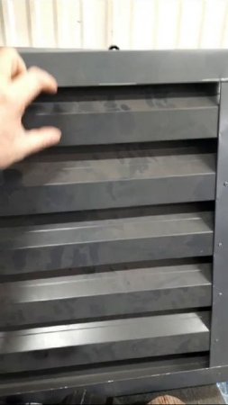 Сколько ламелей у забора "Жалюзи"? Объясняет
начальник производства.