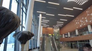 Аэропорт Тюмень Рощино, 1 очередь, 2025 г | Реечный потолок, облицовка стен и колонн # 2