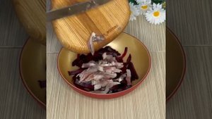 Салатик с сeледкой