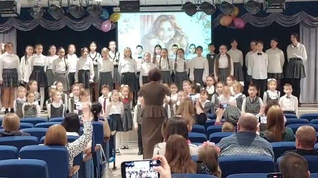 Сводный хор вокальной студии "Камелия" (г. Казань) - Маме (автор Дмитрий Соболев)