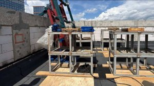 Рабочий погиб в результате падения с высоты на стройплощадке в Москве