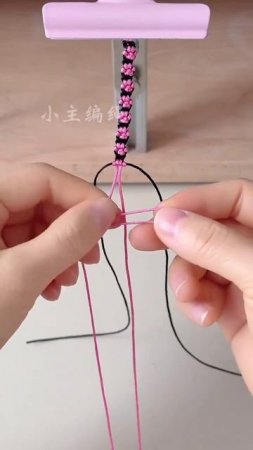 фенечка из мулине лапки котика