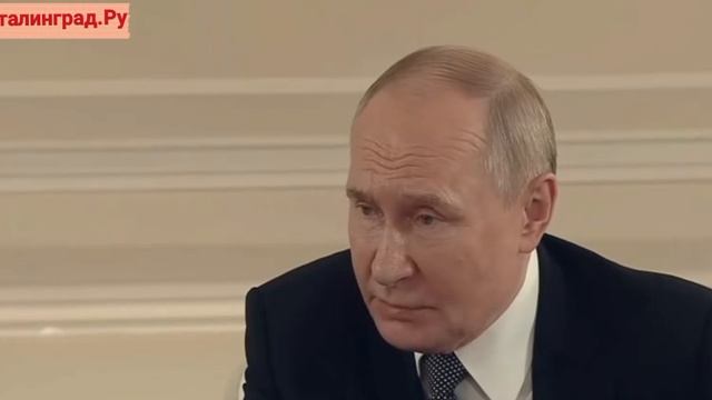 Volkswagen погибает, Porsche погибает, стекольная промышленность и удобрения погибают, - Путин