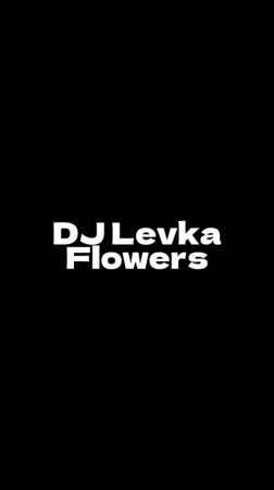 Под мой трек FLOWERS с одноименного альбома, который выйдет 4 июля, вспоминаю фотосъемку для @kiber