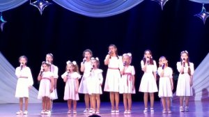 "Аист на крыше": ансамбль "Поющие голоса" (г. Анапа, 15.06.2025)