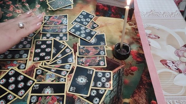 Как складываются отношения между Крестовым и другой женщиной
